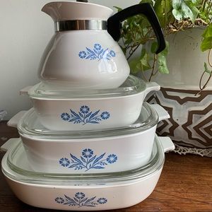 4 piece Corningware set!!! Perfect X-mas gift